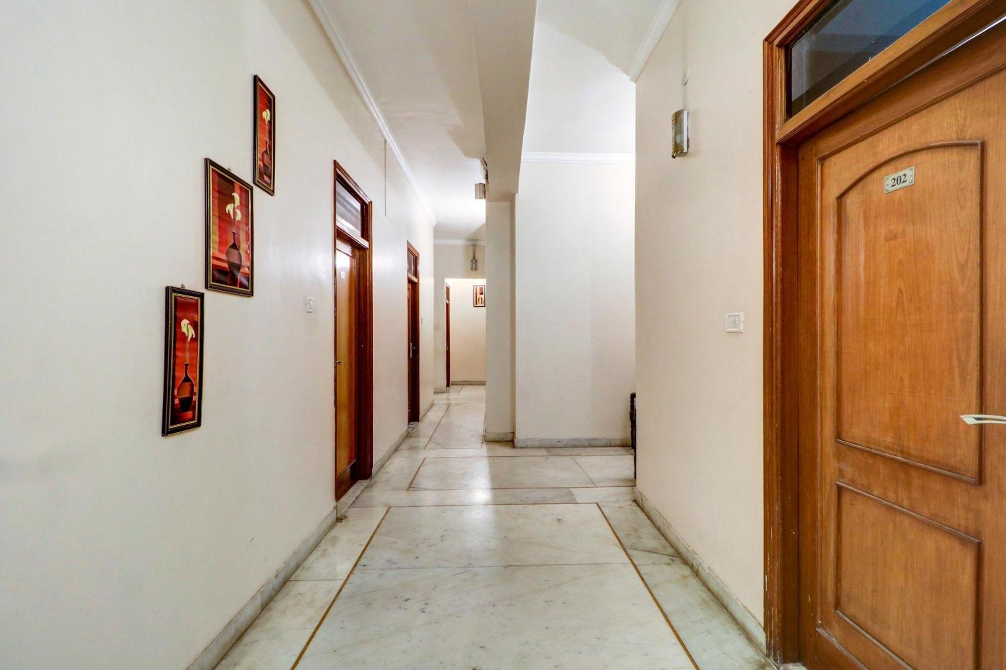 Capital O Divine Hotell Amritsar Exteriör bild