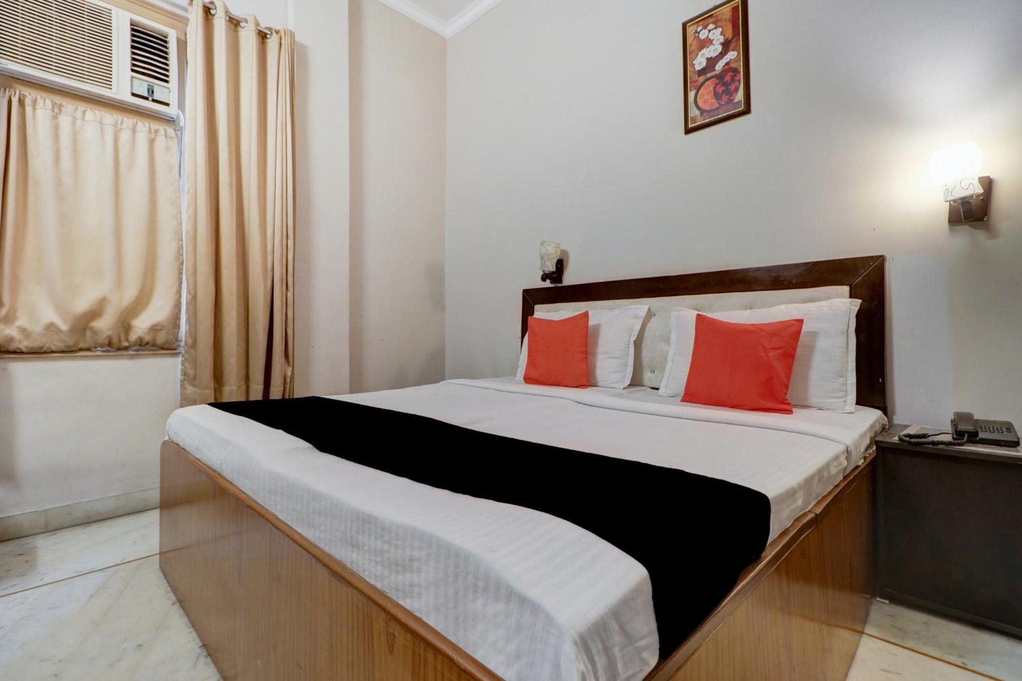 Capital O Divine Hotell Amritsar Exteriör bild